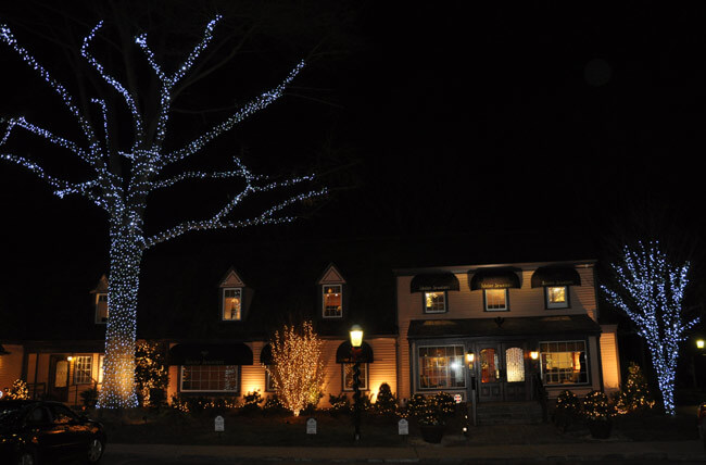 picture of new Christmas lights up at the new Adeler Jewelers showroom