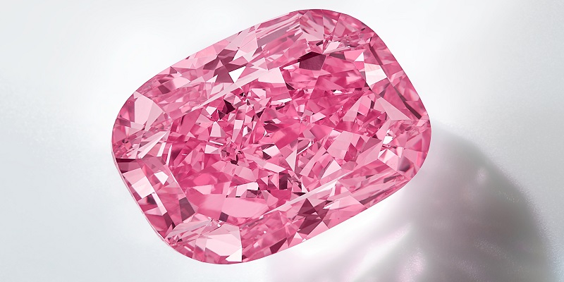 The eternal pink diamond will also be auctioned alongside the Estrela de fura.