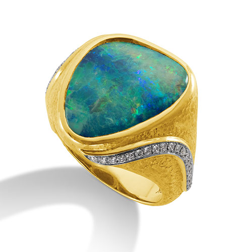 gold and diamond ring