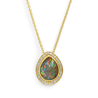 opal necklace in 18kt gold